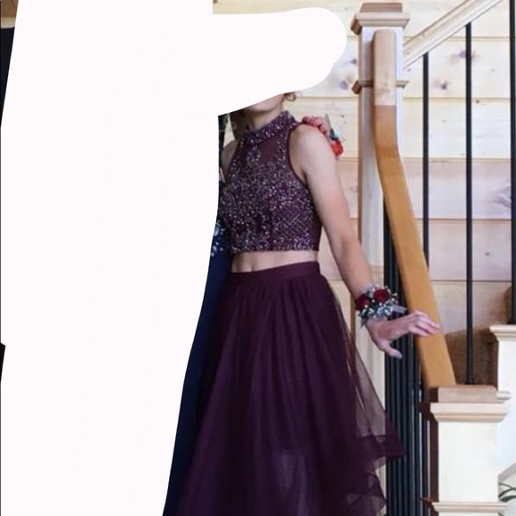 Wine colored prom dress - Picture 6 of 8